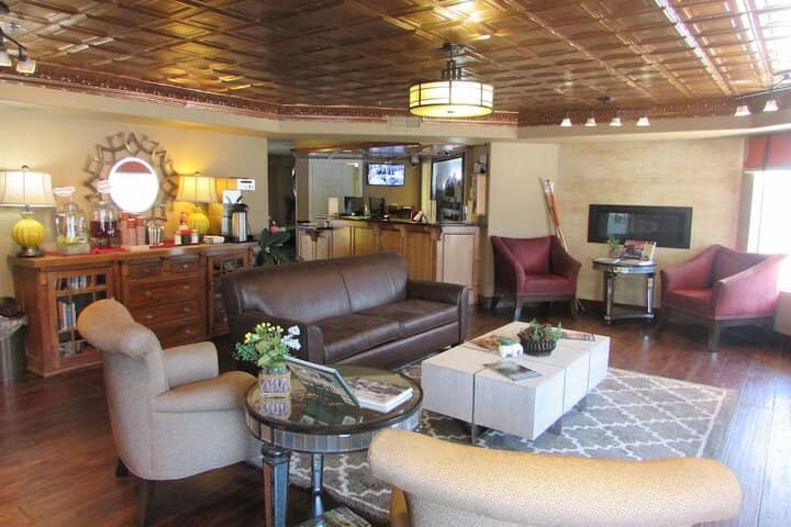 Lobby sitting area